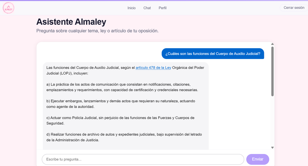 Asistente de inteligencia artificial respondiendo y citando el artículo exacto
